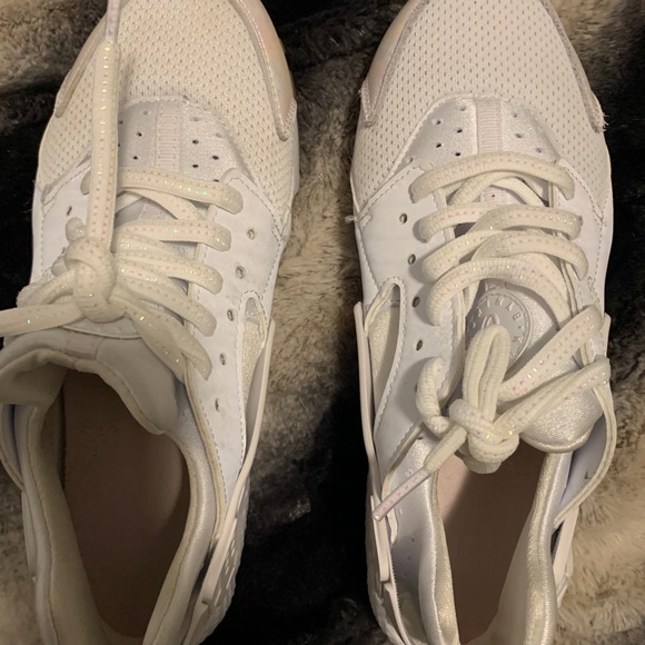 Shoes - Picture 6 of 6